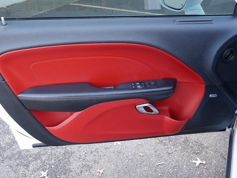 Used 2018 Dodge Challenger R/T Scat Pack image 25