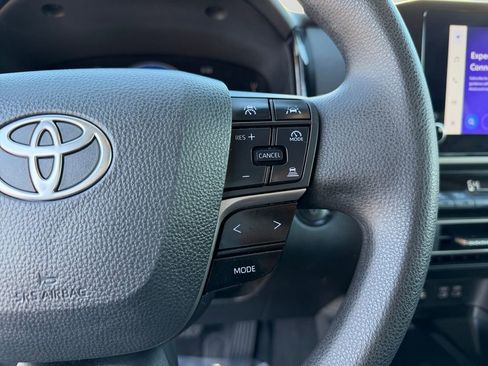 Used 2025 Toyota Camry LE image 20