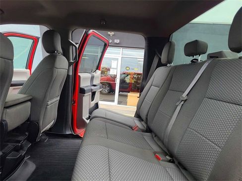 Used 2020 Ford F150 XLT image 24