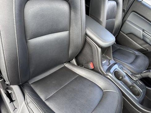 Used 2019 Chevrolet Colorado Z71 AWD/4WD image 27