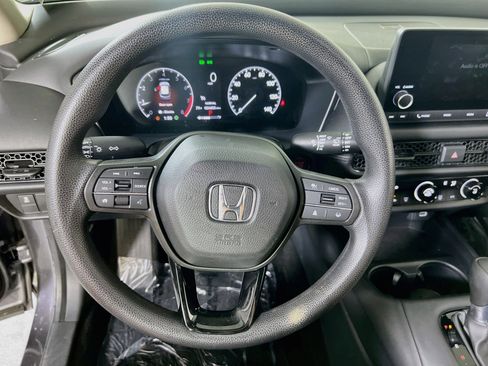 Used 2023 Honda HR-V LX image 11