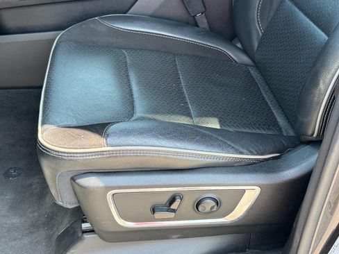 Used 2024 RAM 1500 Laramie AWD/4WD image 27