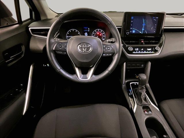 Used 2023 Toyota Corolla Cross LE AWD/4WD image 5