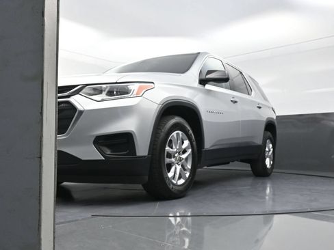 Used 2020 Chevrolet Traverse LS AWD/4WD image 23