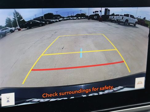 Used 2025 Toyota Camry LE w/ Convenience Package image 4