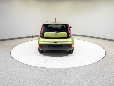 Used 2017 Kia Soul image 29