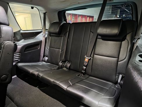 Used 2019 Chevrolet Tahoe LT w/ RST Edition image 21