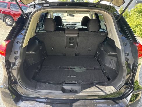 Used 2017 Nissan Rogue S AWD/4WD image 13