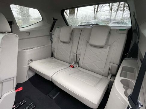 New 2026 Volkswagen Atlas SE image 16