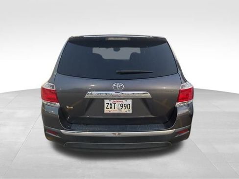 Used 2013 Toyota Highlander Plus image 6