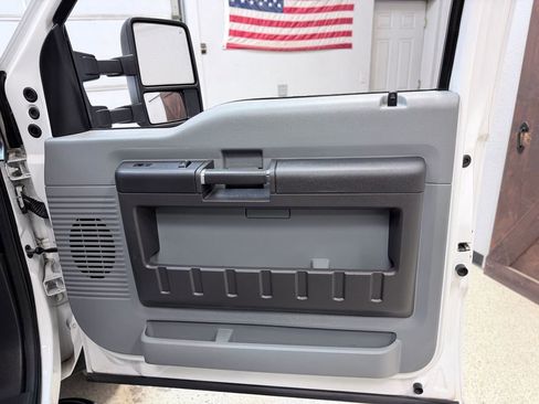 Used 2012 Ford F550 4x4 Crew Cab Super Duty w/ Payload Upgrade Pkg image 29