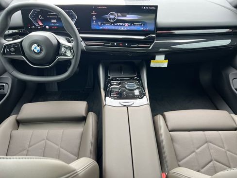 New 2026 BMW 530i image 12