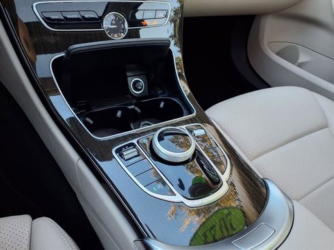 Used 2021 Mercedes-Benz C 300 Sedan image 23