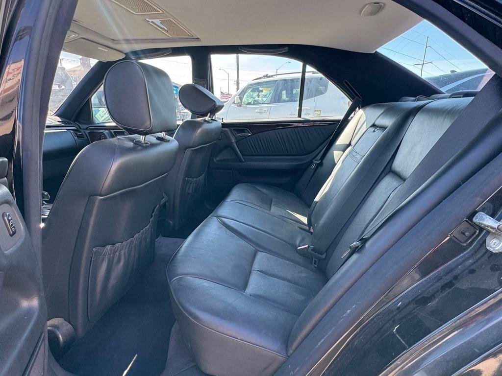 Used 1996 Mercedes-Benz E 320 Sedan image 5