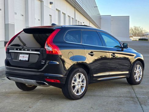 Used 2016 Volvo XC60 T5 Premier image 8