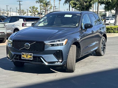 New 2026 Volvo XC60 B5 Plus w/ Climate Package image 3