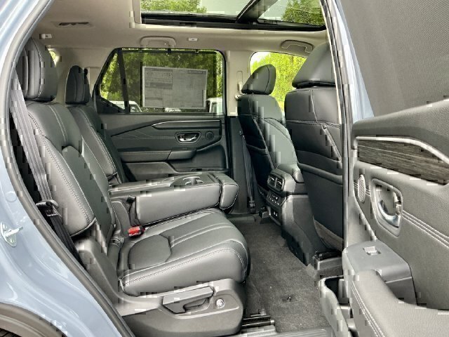 New 2026 Honda Pilot Touring image 13