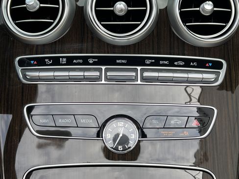 Used 2023 Mercedes-Benz C 300 4MATIC Cabriolet image 33