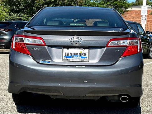 Used 2013 Toyota Camry SE FWD image 4