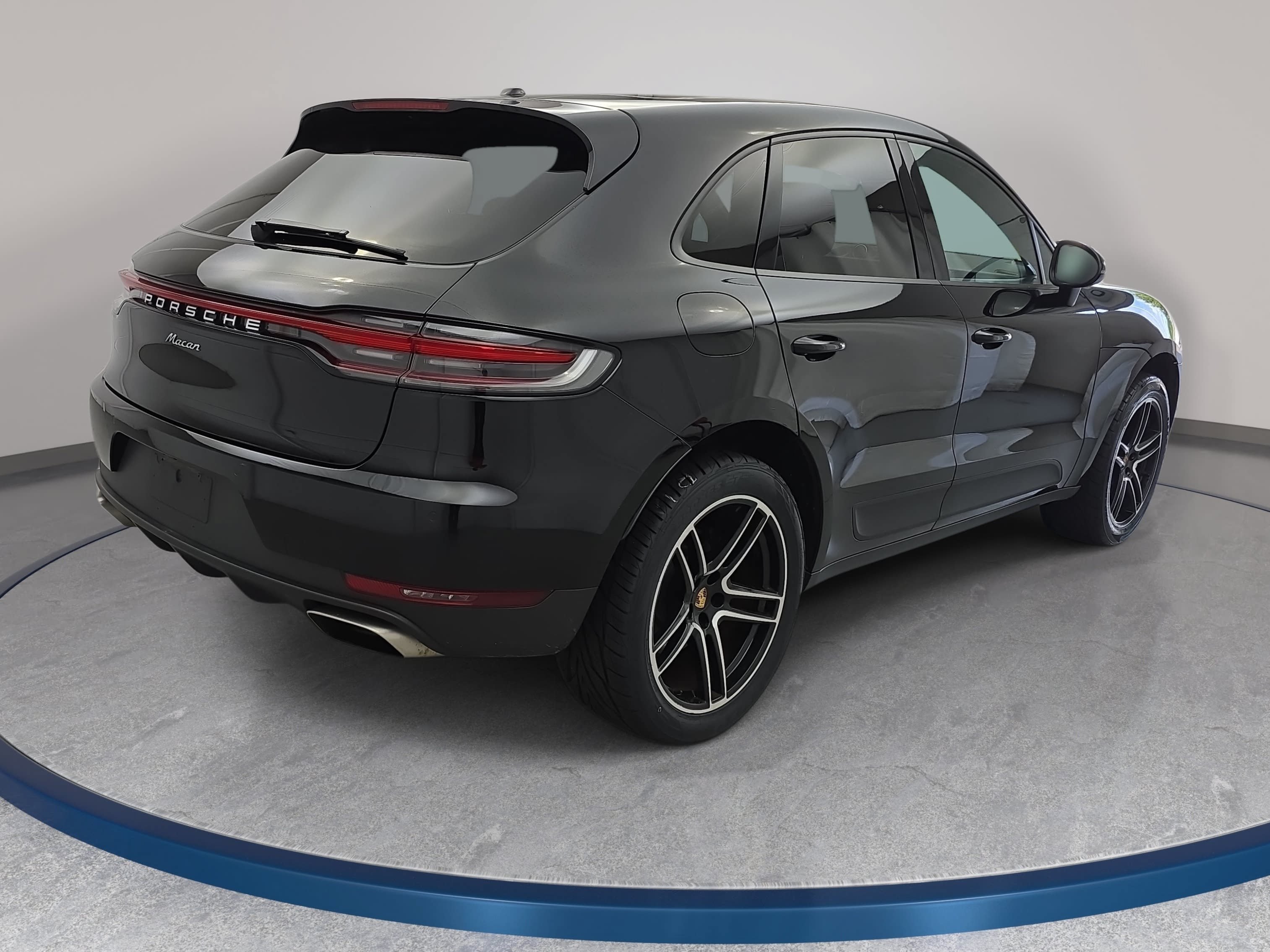 Used 2021 Porsche Macan AWD/4WD image 5