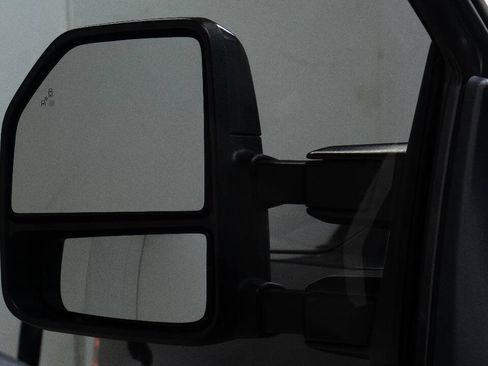 Used 2019 Ford F250 Lariat w/ Lariat Ultimate Package AWD/4WD image 13