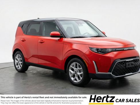 Used 2025 Kia Soul LX w/ LX Technology Package FWD image 1
