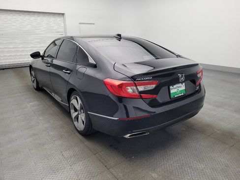 Used 2018 Honda Accord Touring image 5