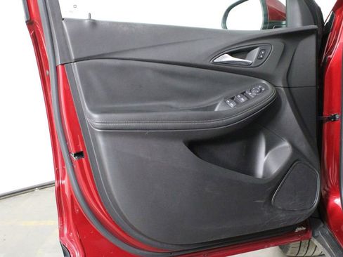 Used 2020 Buick Encore GX Preferred w/ Cold Weather Comfort Package image 16