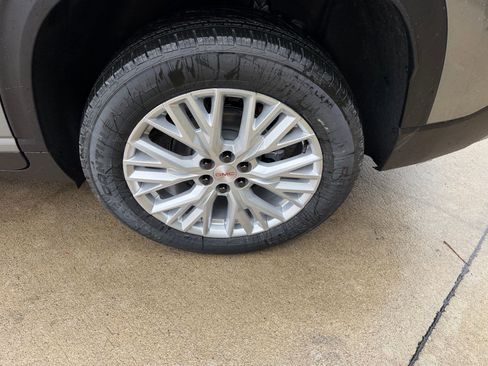 New 2026 GMC Acadia Elevation w/ Elevation Premium Package image 39