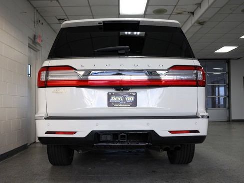 Used 2021 Lincoln Navigator L Reserve image 4