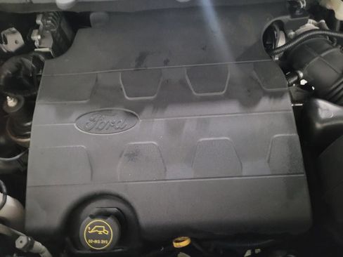 Used 2018 Ford Edge SEL image 30