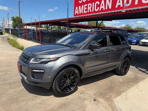 Used 2019 Land Rover Range Rover Evoque SE Premium AWD/4WD image 2