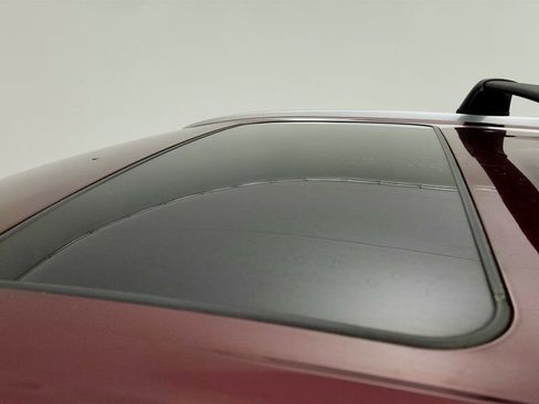 Used 2018 Toyota Highlander XLE image 10