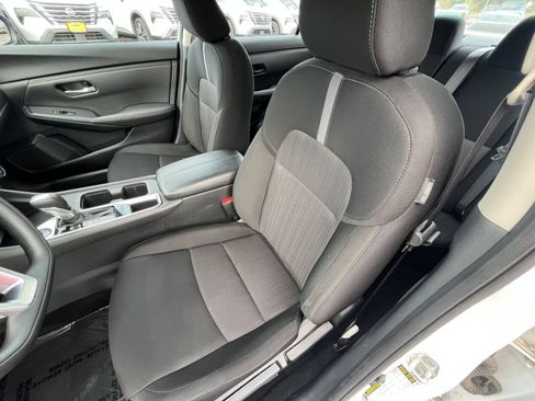Used 2025 Nissan Sentra SV FWD image 35