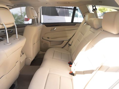Used 2015 Mercedes-Benz E 350 4MATIC Wagon image 20