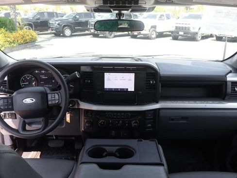 Used 2024 Ford F250 XL w/ Snow Plow/Camper Package AWD/4WD image 32