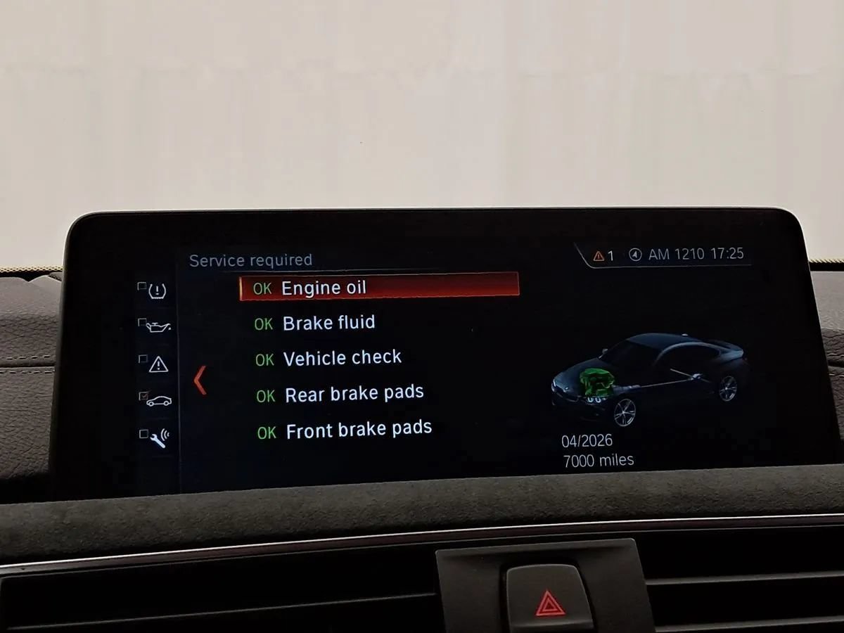 Used 2018 BMW M4 Coupe RWD image 30