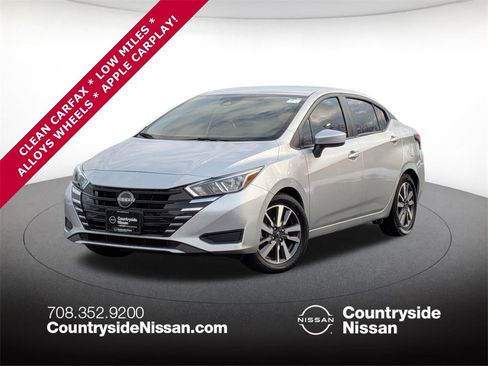 Used 2023 Nissan Versa SV image 1