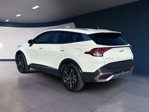 Certified 2023 Kia Sportage EX image 3