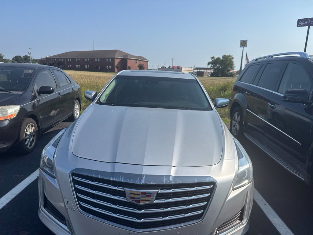 Used 2018 Cadillac CTS Luxury RWD image 2
