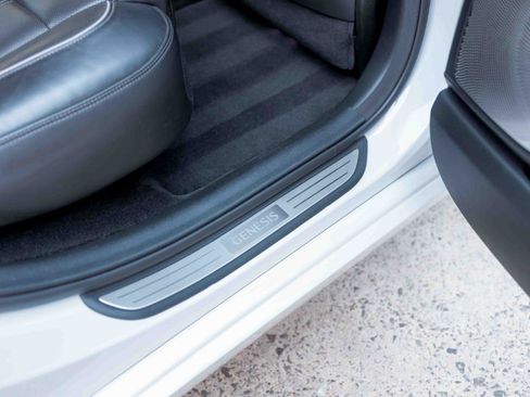 Used 2017 Genesis G90 5.0 Ultimate image 48