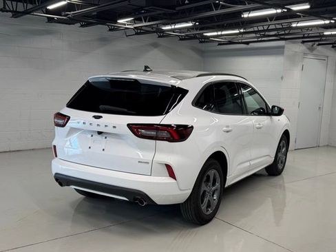 Used 2023 Ford Escape ST-Line AWD/4WD image 5