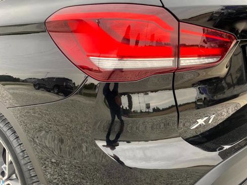 Used 2021 BMW X1 xDrive28i w/ Premium Package image 10