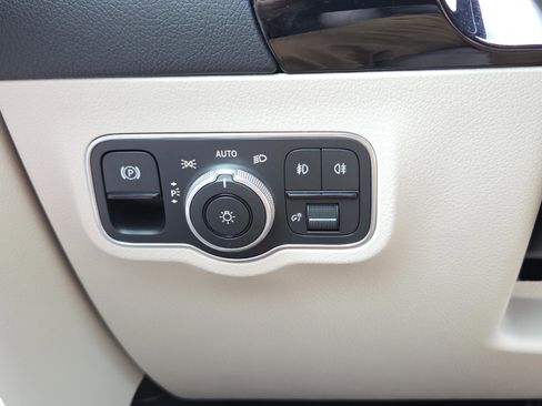 Used 2025 Mercedes-Benz GLA 250 image 16