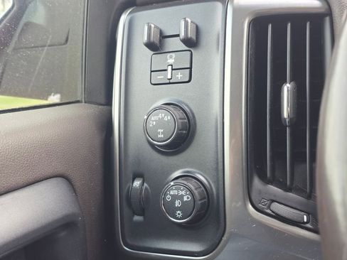 Used 2017 Chevrolet Silverado 1500 LT w/ All Star Edition image 22