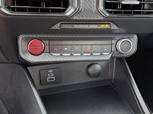 Certified 2025 Ford Mustang Coupe image 28