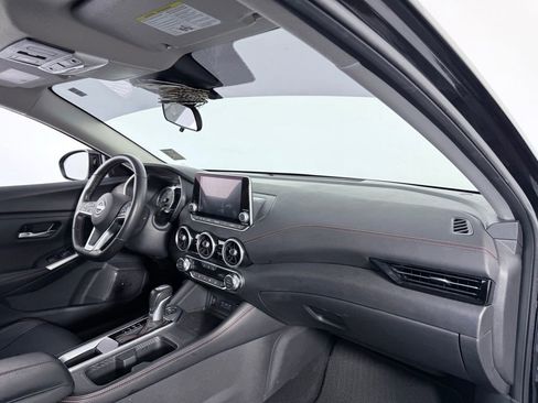 Used 2024 Nissan Sentra SR w/ SR Premium Package image 26