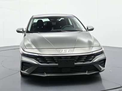 Used 2025 Hyundai Elantra SEL