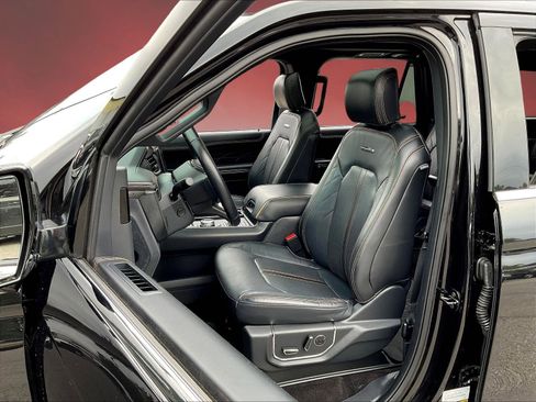 Used 2022 Ford Expedition Platinum AWD/4WD image 20