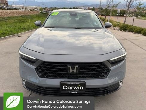 Used 2025 Honda Accord Touring image 2